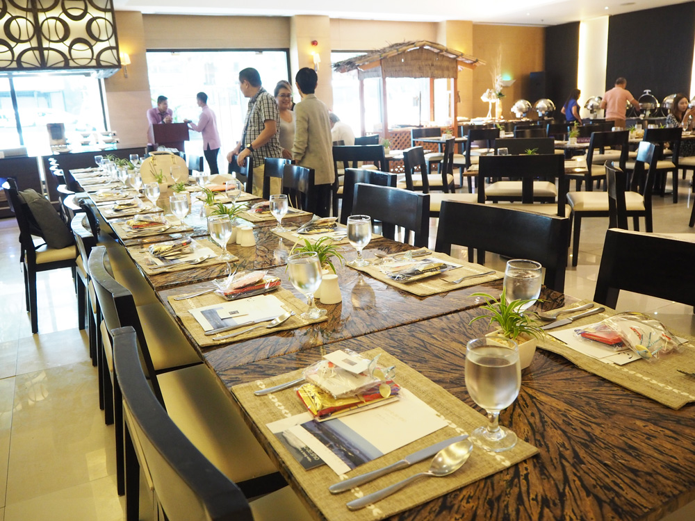 三重県津市コムデシオ