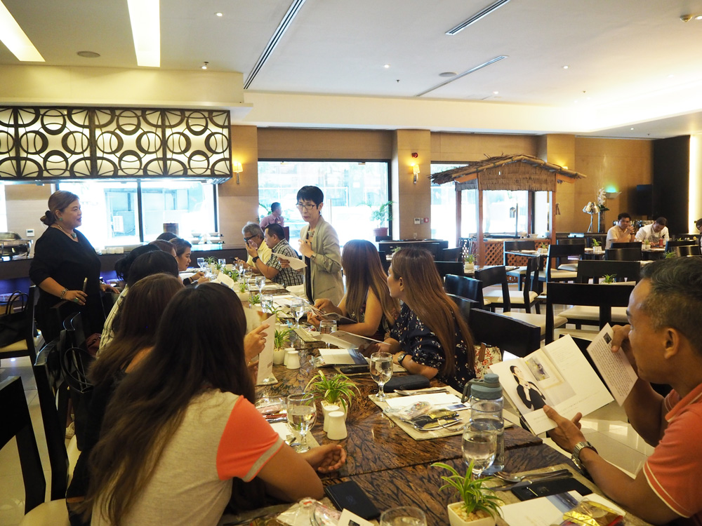 三重県津市コムデシオ