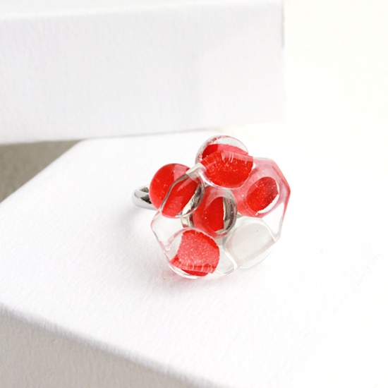 大人のガラスアクセサリー