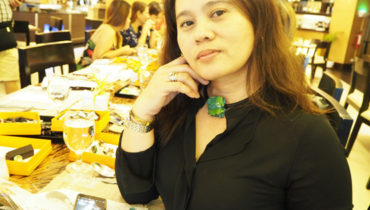 セブ島で、コムデシオ「いよいよアクセサリーお披露目!」